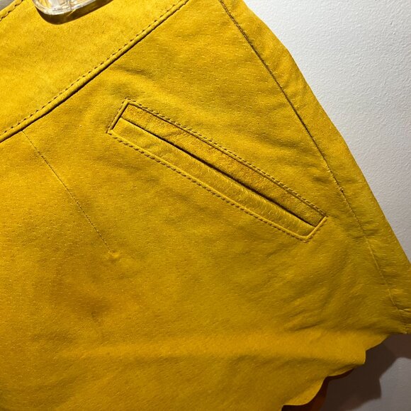 2 set - Suede Short, Black & Yellow Trim - Leather Size 27, Medium - Forever 21 - Picture 6 of 11